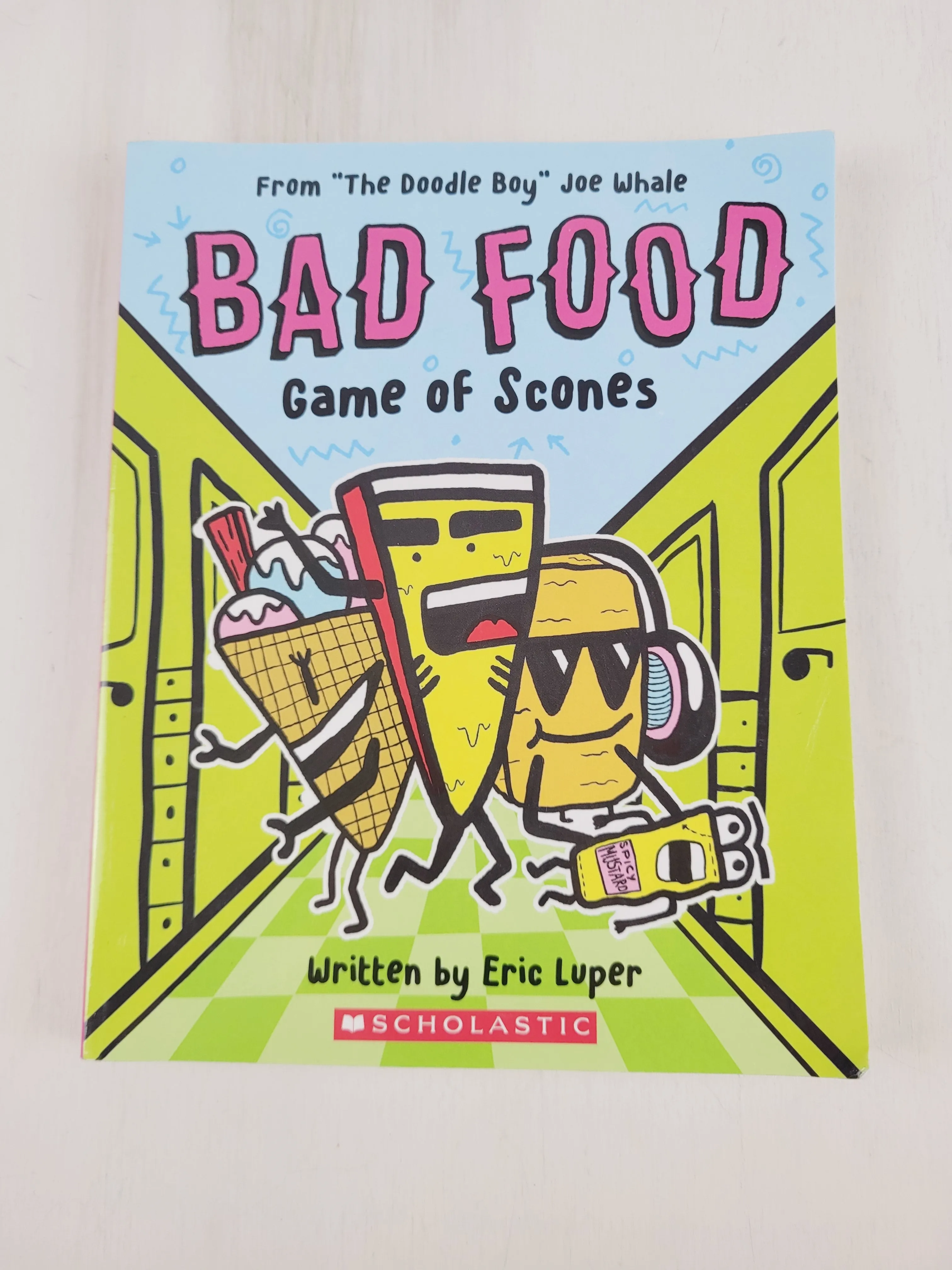 BAD FOOD GAME OF SCONES BOOK EUC