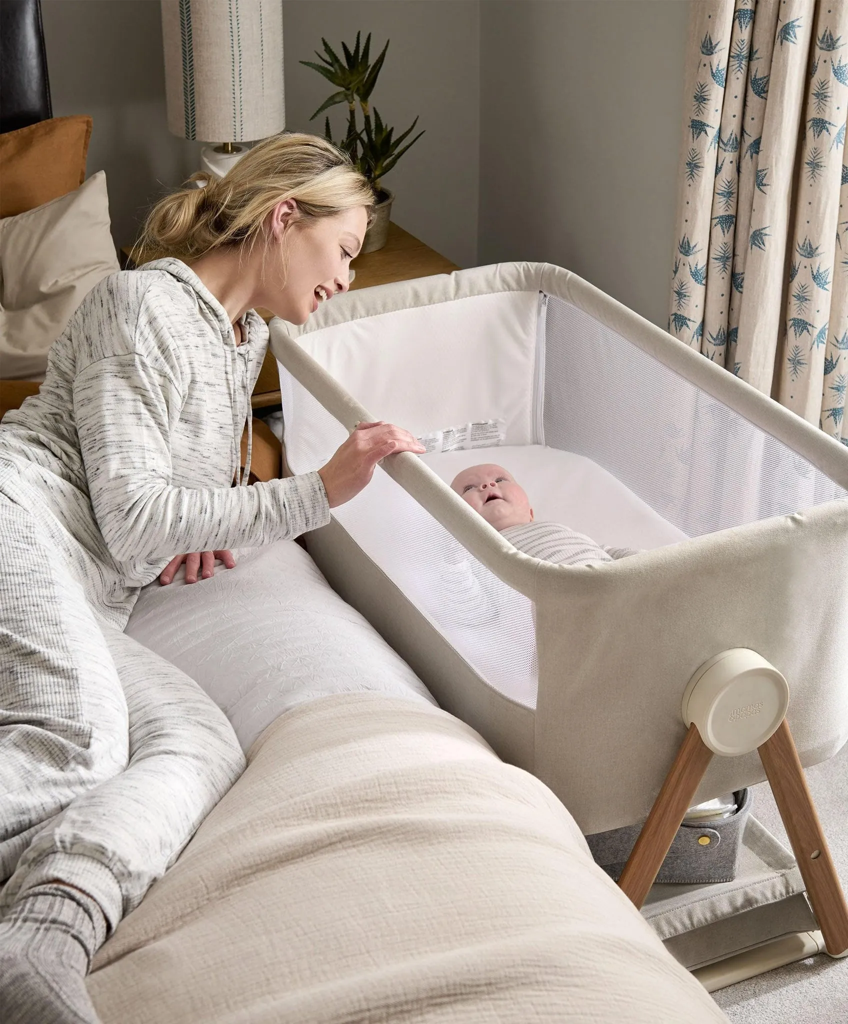 Bedside Crib Lua - Beige