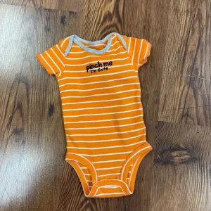 Carter's SIZE 3 Months Onesie Boy's