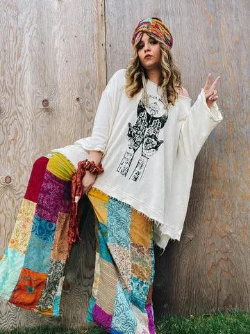 Sure! Heres an optimized e-commerce title for the product:

Cozy Deer Dream Pullover by Kantha Bae - Soft Knit Womens Sweater with Intricate Design