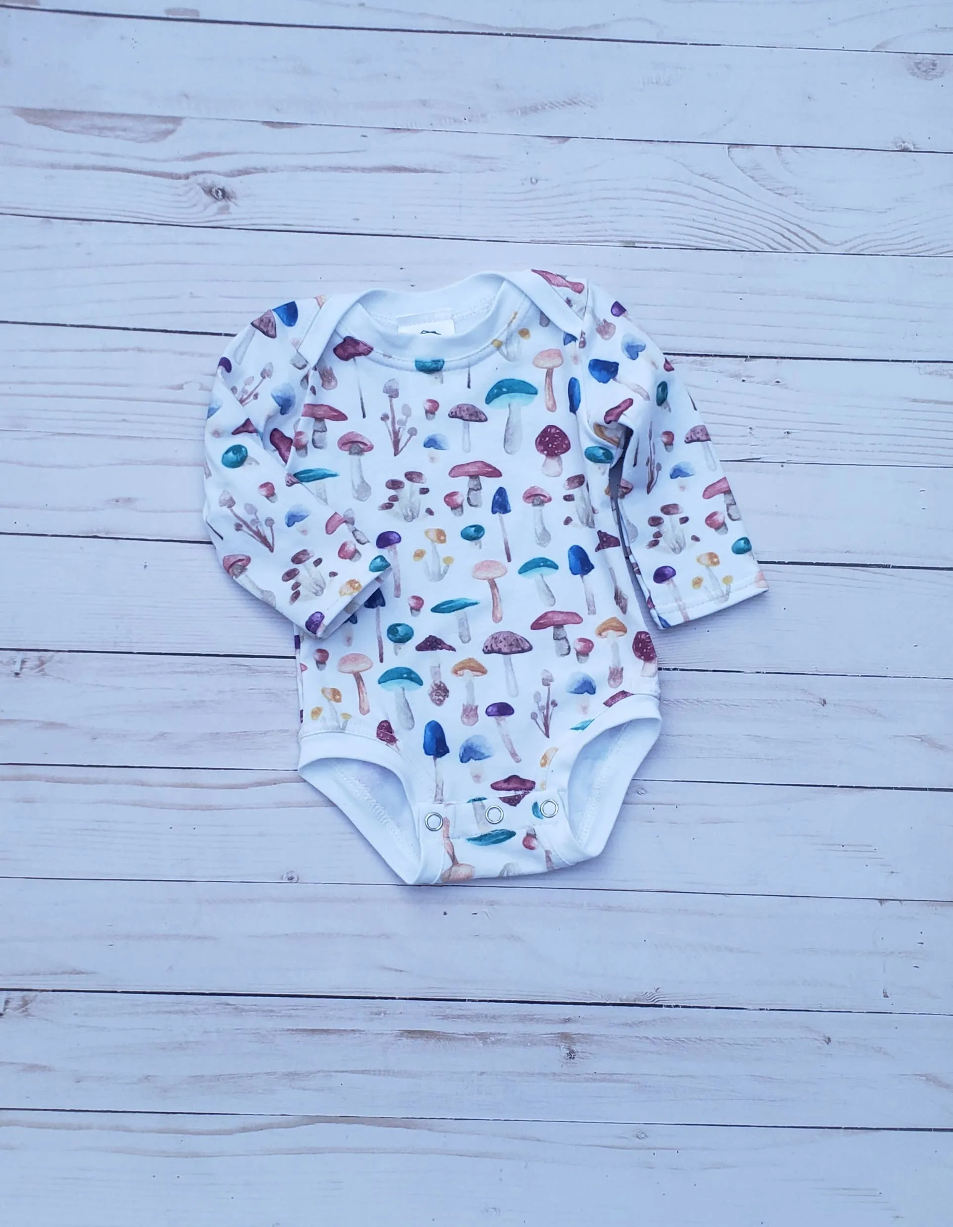 Mushroom bodysuit, infant clothing, infant bodysuit: 3-6 month