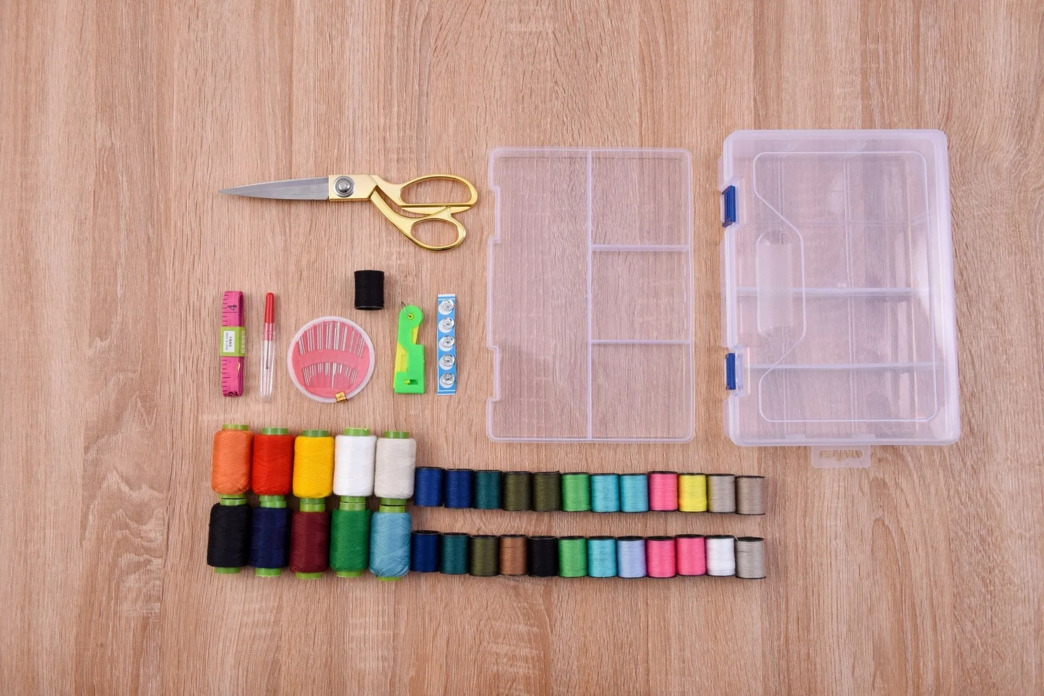 Sewing Set (44 Pieces )