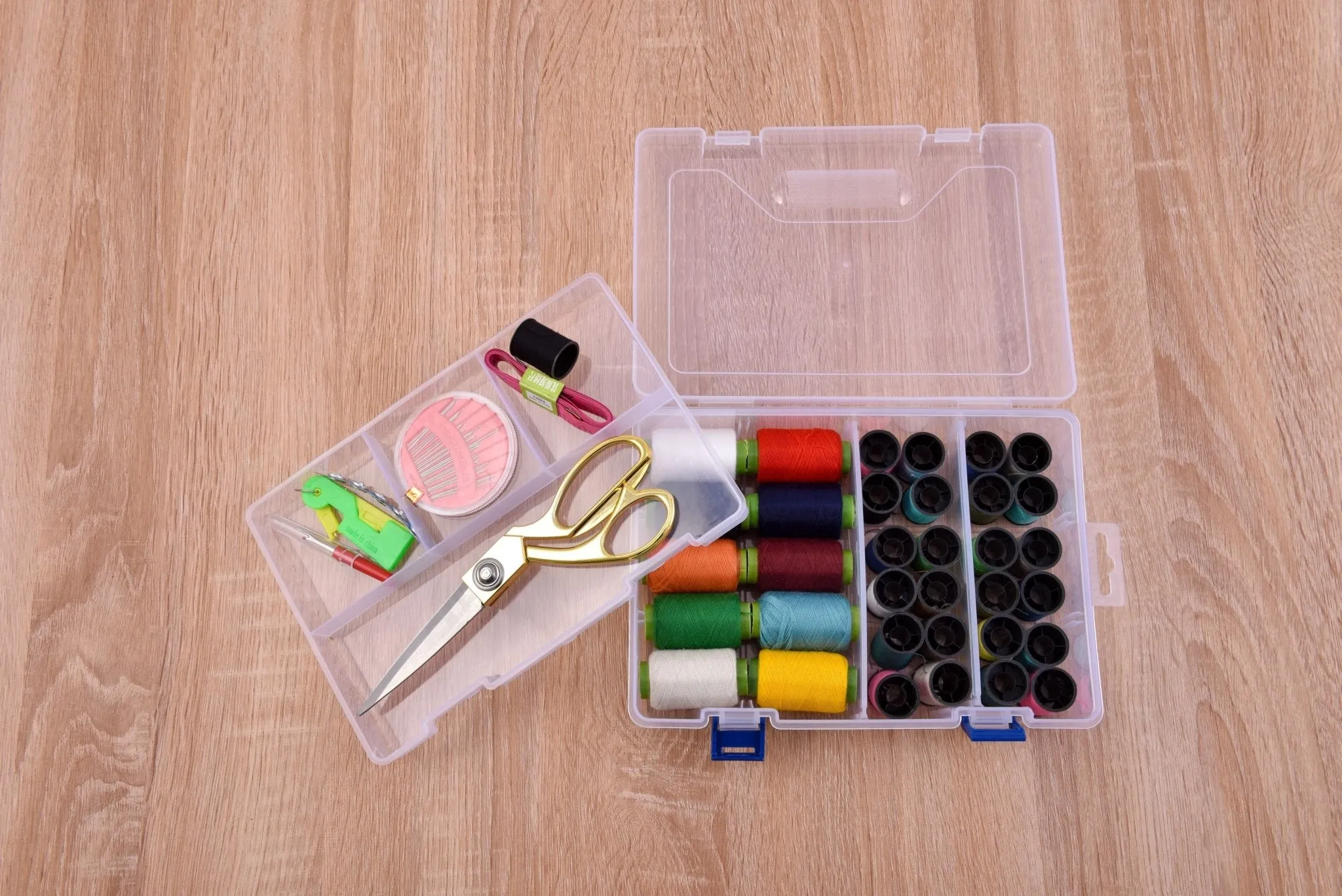 Sewing Set (44 Pieces )