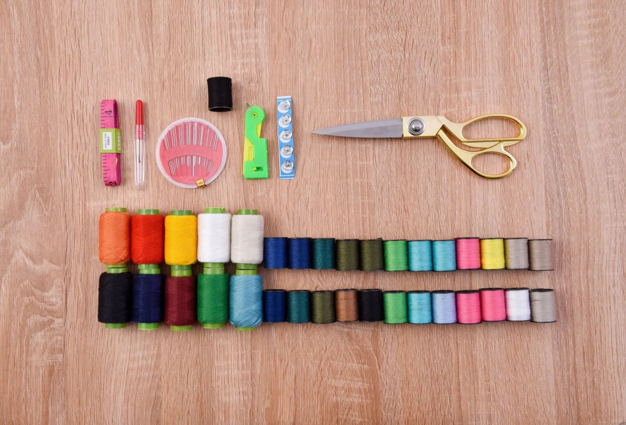 Sewing Set (44 Pieces )